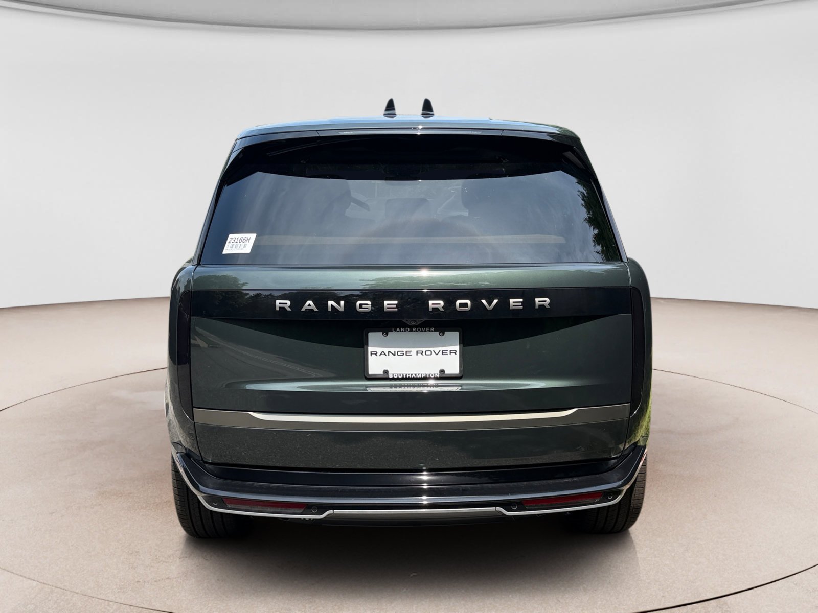 New 2026 Land Rover Range Rover SE AWD/4WD image 4