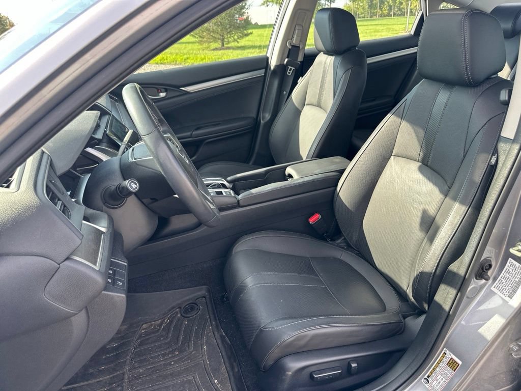 Used 2017 Honda Civic Touring image 16