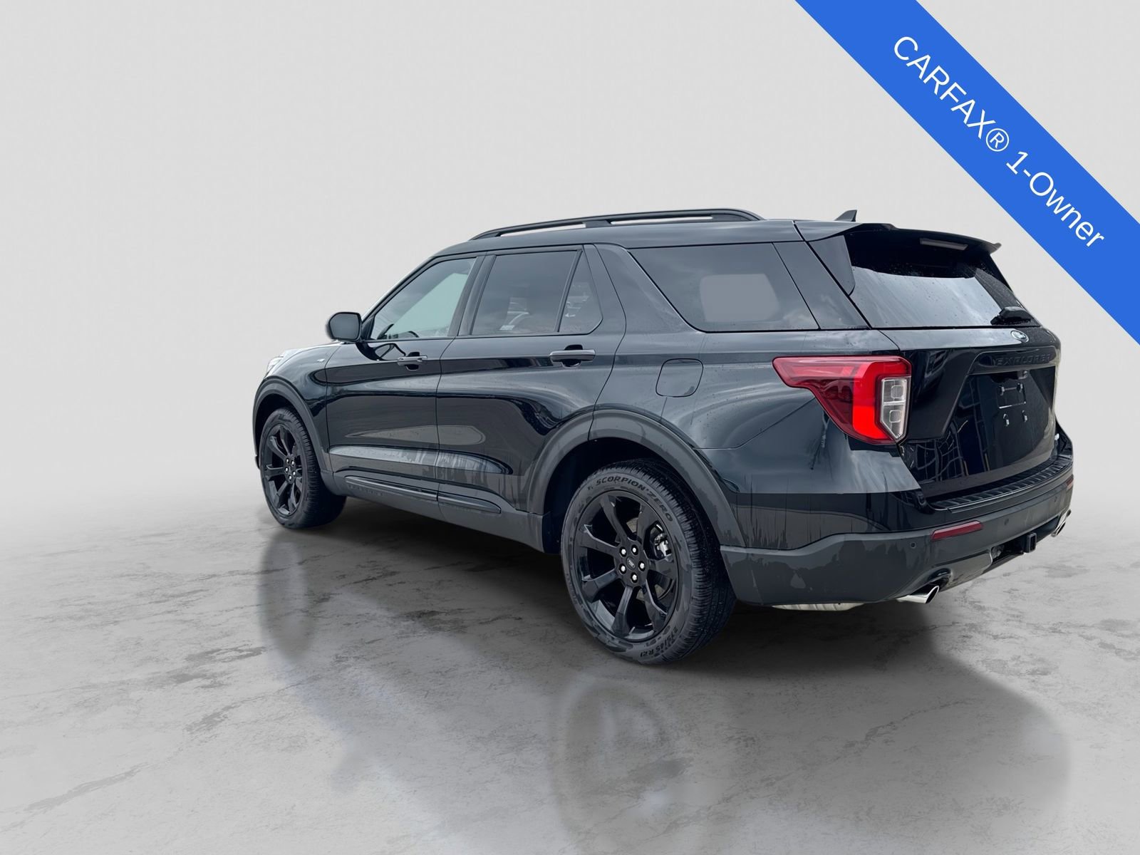 Used 2024 Ford Explorer ST-Line w/ Class IV Trailer Tow Package AWD/4WD image 5