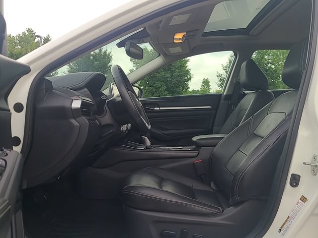 Used 2019 Nissan Altima 2.5 SL FWD image 12