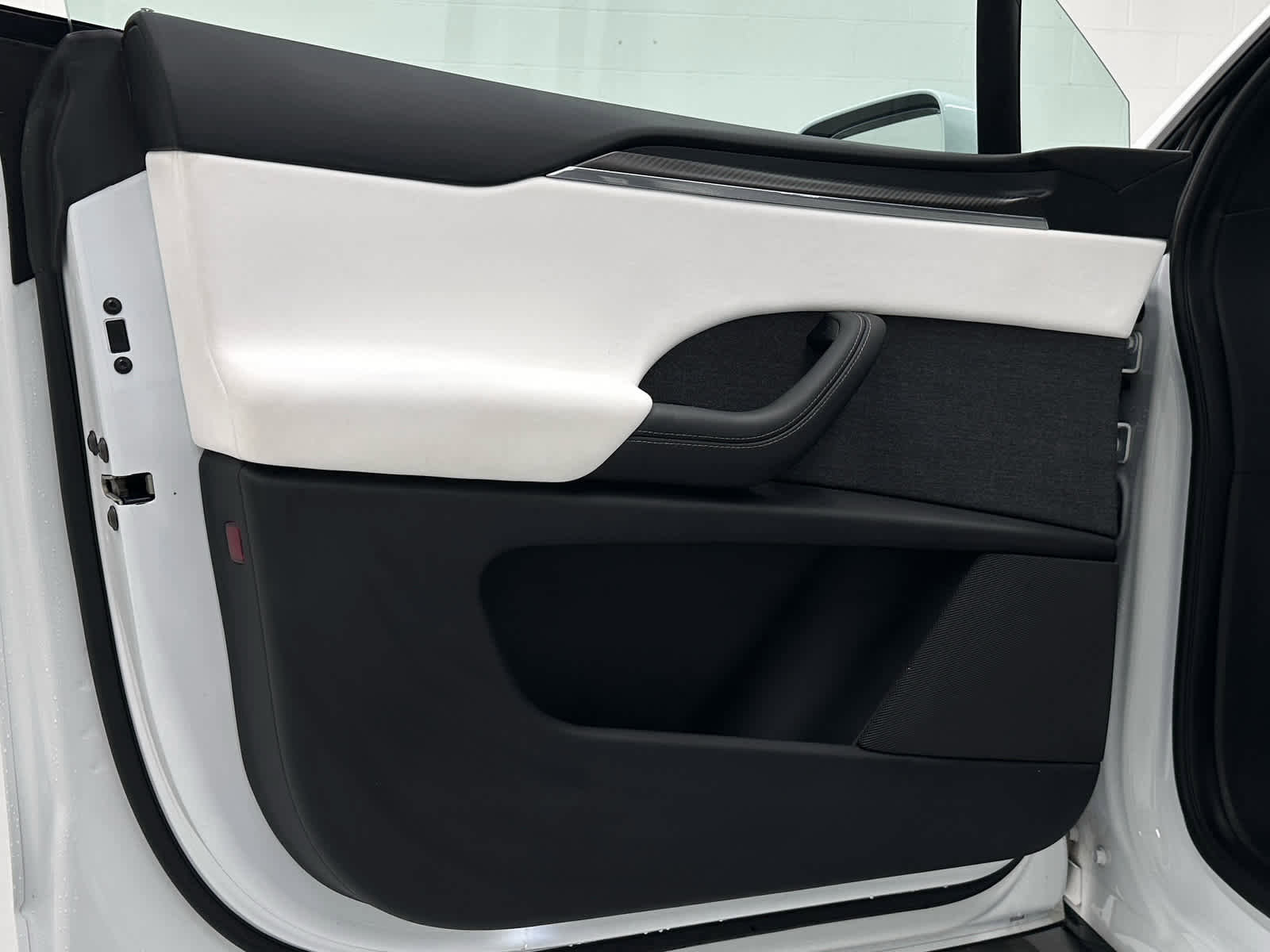 Used 2022 Tesla Model X Plaid AWD/4WD image 25