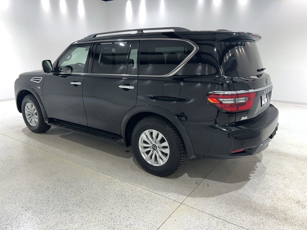 Used 2021 Nissan Armada SV RWD image 3
