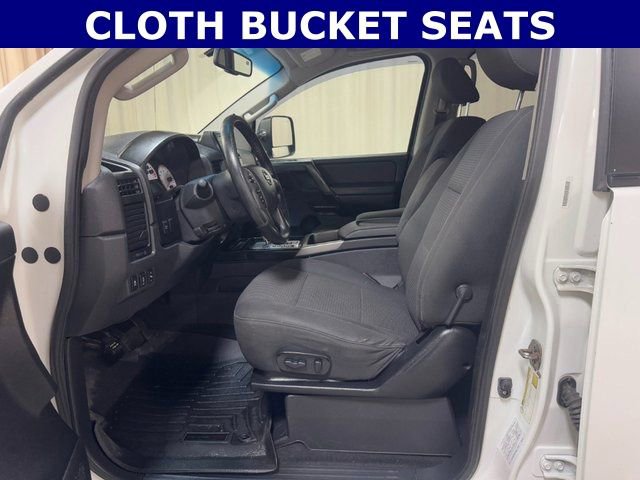 Used 2013 Nissan Titan SV image 17