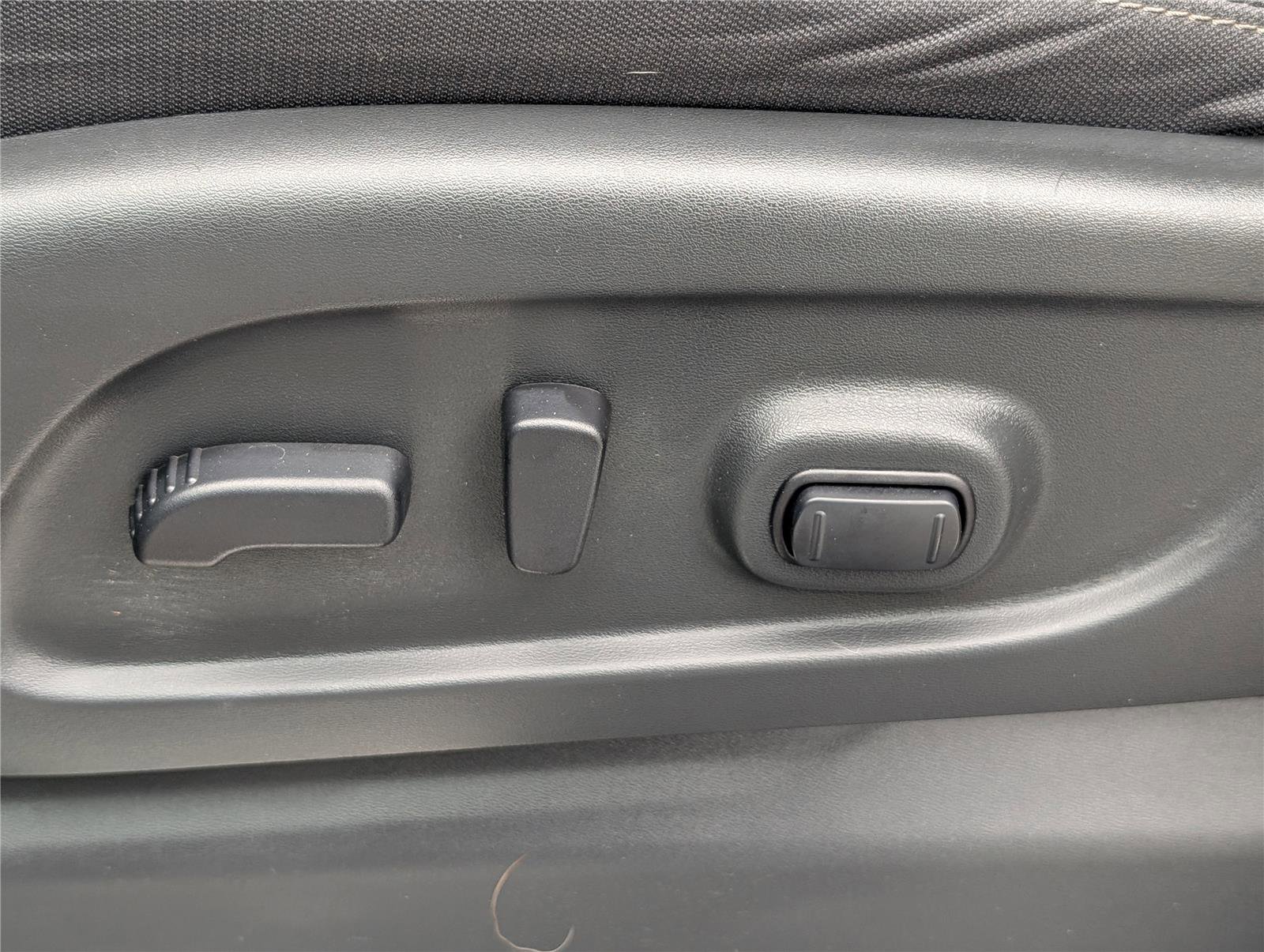Used 2020 Nissan Titan SV w/ SV Convenience Package AWD/4WD image 19