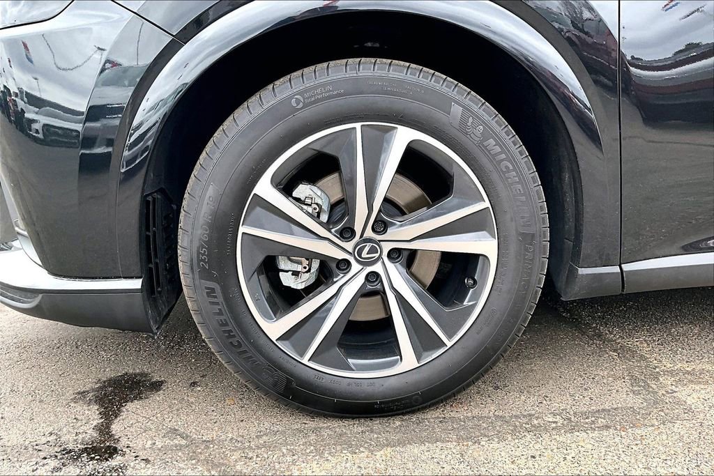 Used 2024 Lexus RX 350 FWD w/ Technology Package image 4