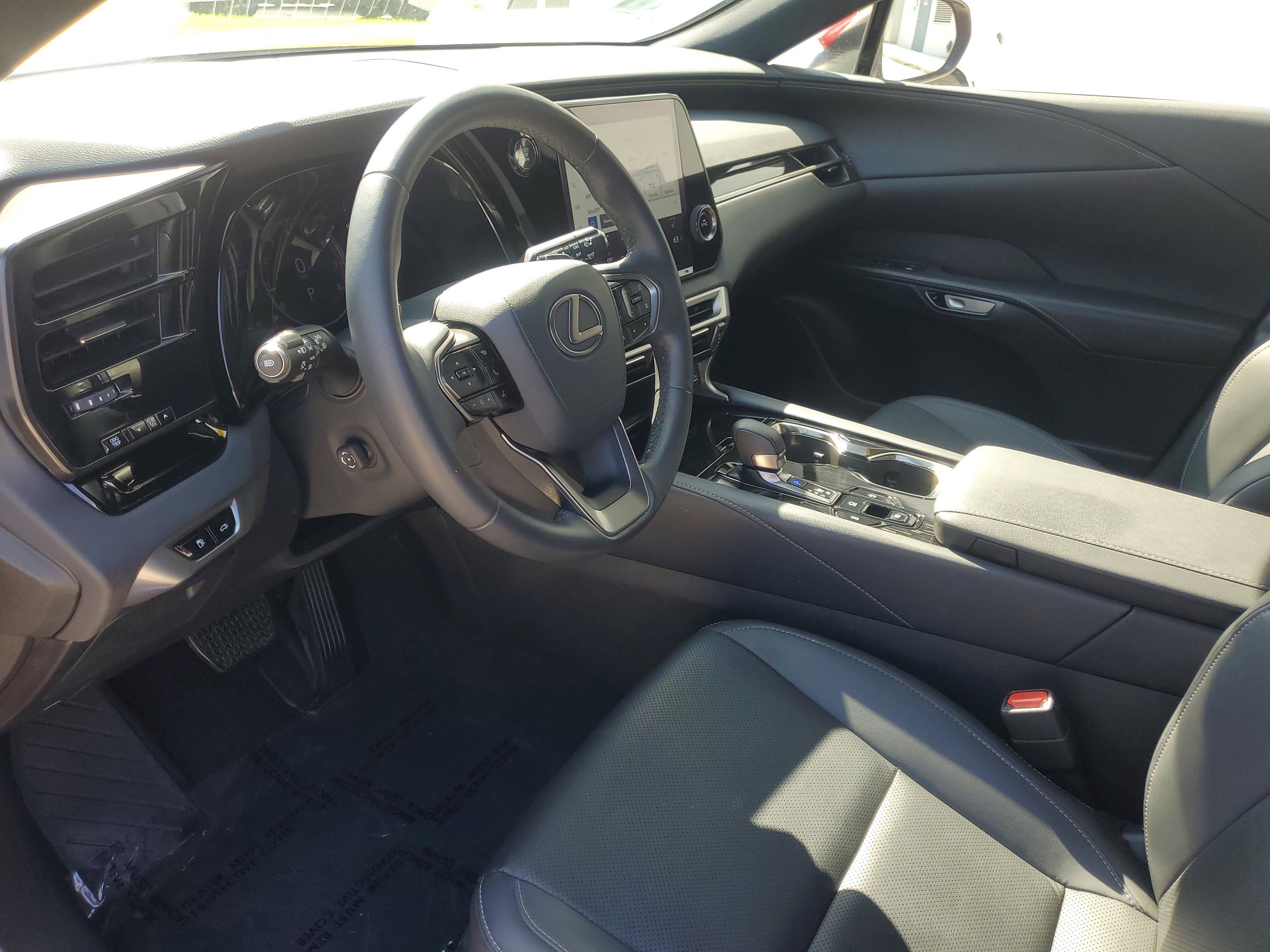 Used 2024 Lexus RX 350 FWD image 18