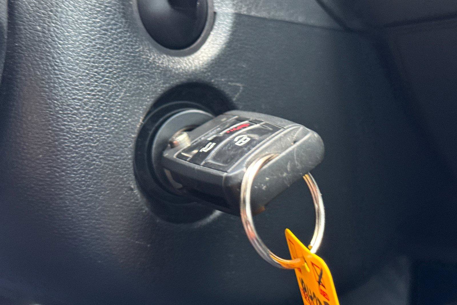 Used 2019 Volkswagen Golf S image 25