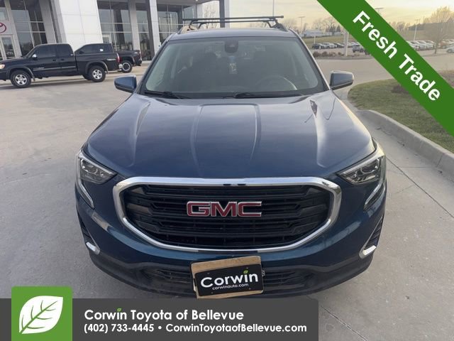 Used 2020 GMC Terrain SLE w/ Driver Convenience Package image 3