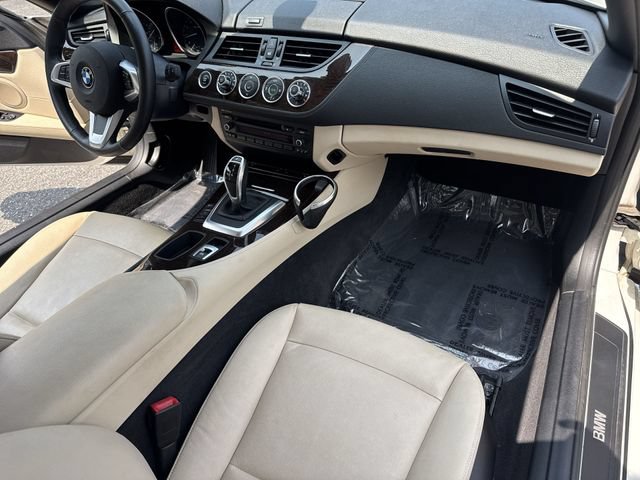 Used 2013 BMW Z4 sDrive28i RWD image 9