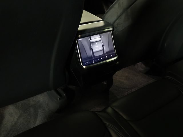 Used 2023 Tesla Model X AWD/4WD image 34