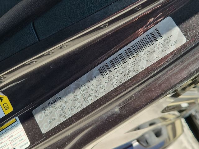 Used 2019 Jeep Wrangler Unlimited Sahara image 32