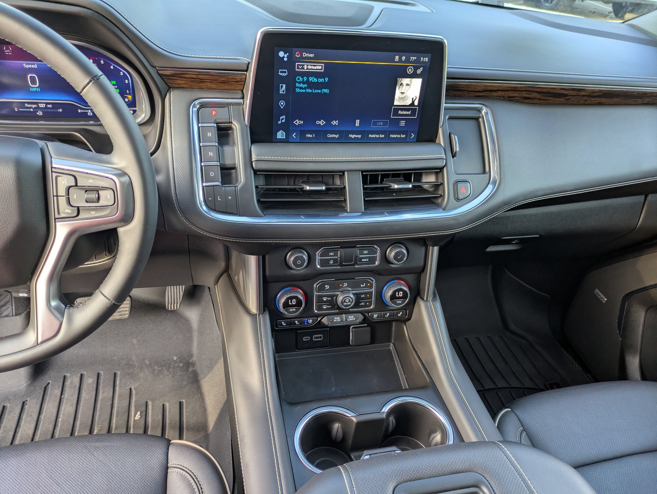 Used 2024 Chevrolet Tahoe Premier AWD/4WD image 22
