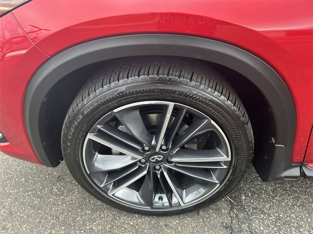 Certified 2023 INFINITI QX55 Essential image 10
