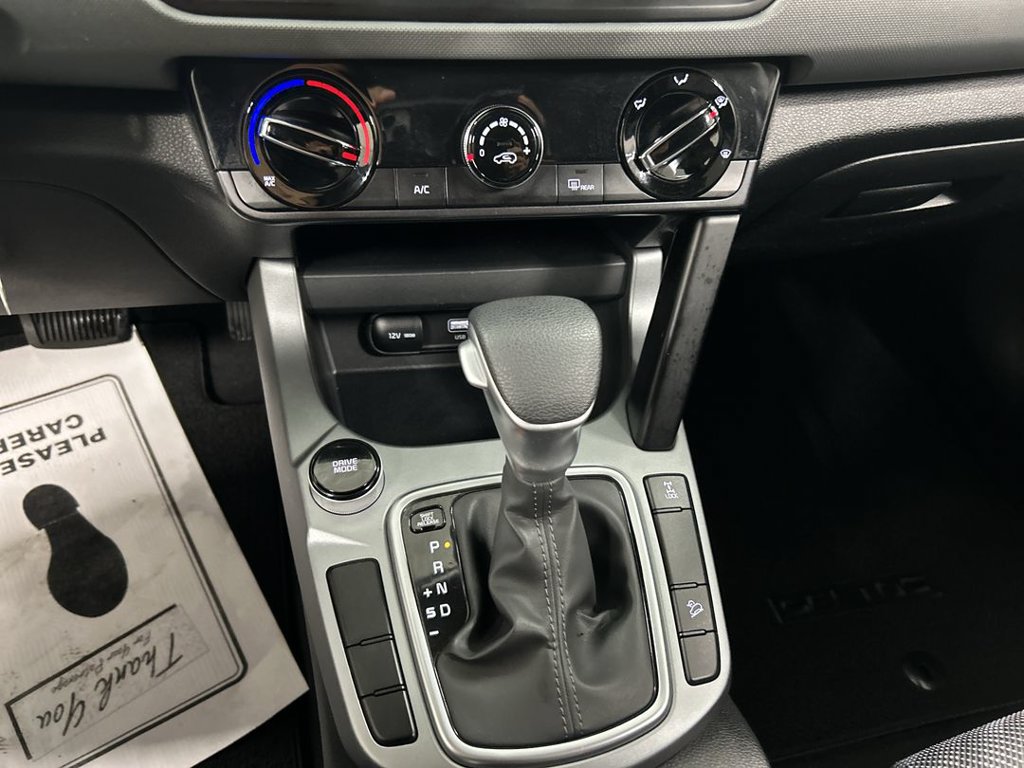 Used 2025 Kia Seltos LX AWD/4WD image 17
