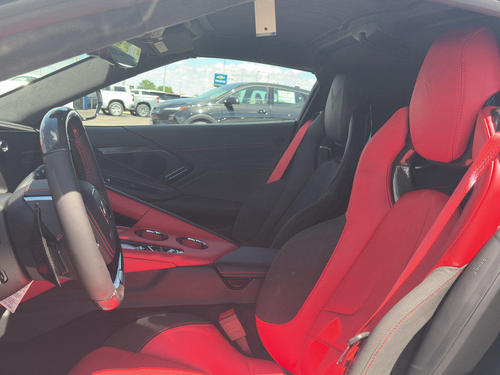 New 2026 Chevrolet Corvette E-Ray w/ Stealth Interior Trim Package AWD/4WD image 9