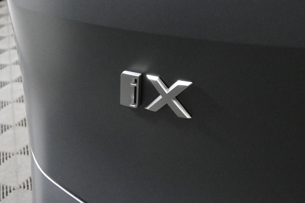 Used 2026 BMW iX xDrive45 w/ M Sport Package image 39