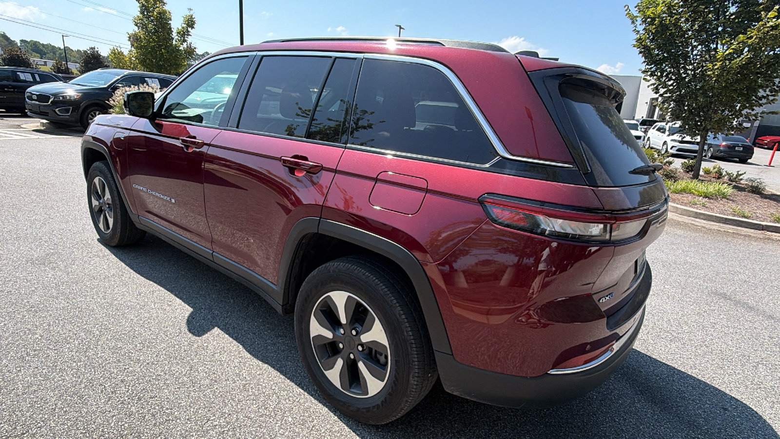 Used 2024 Jeep Grand Cherokee Limited 4xe AWD/4WD image 10
