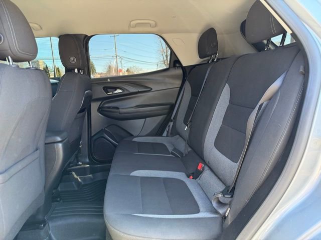 Used 2024 Chevrolet TrailBlazer LT w/ LT Cold Weather Package image 31