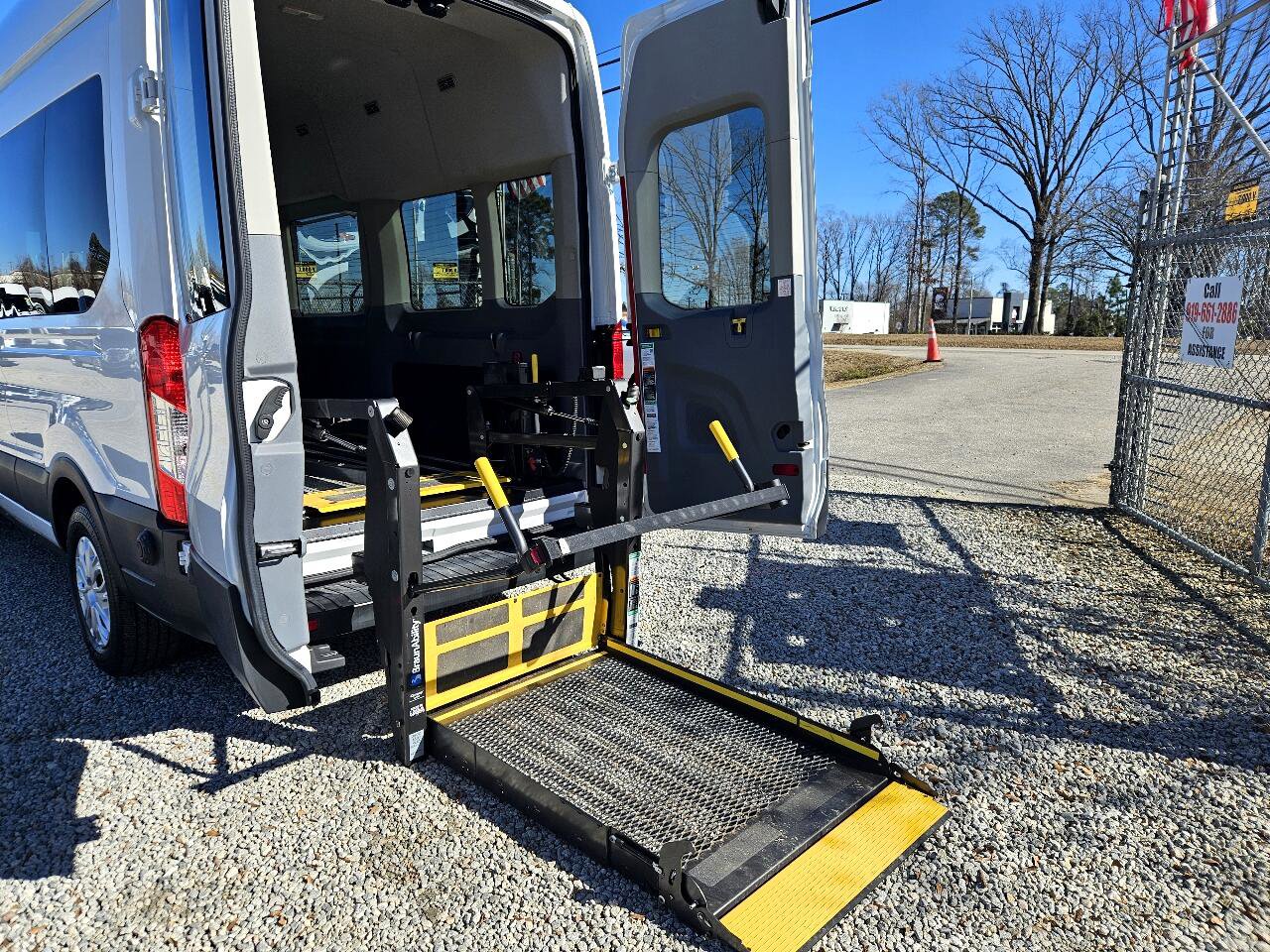 Used 2019 Ford Transit 350 XL image 18