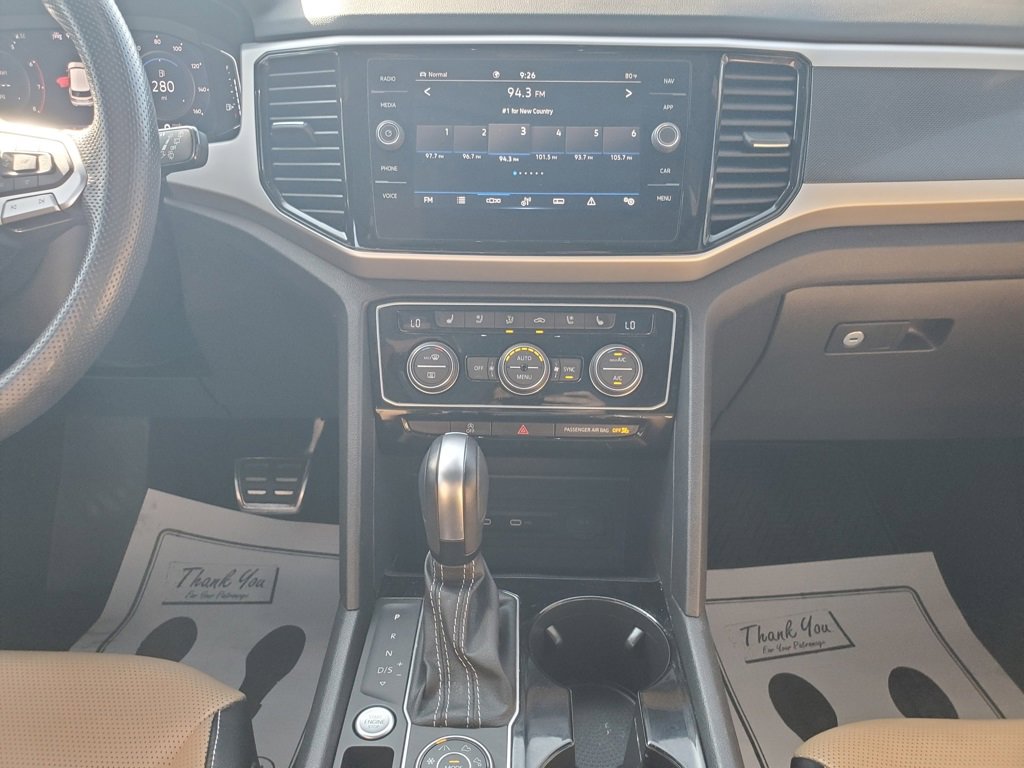 Used 2022 Volkswagen Atlas Cross Sport SEL Premium R-Line image 35