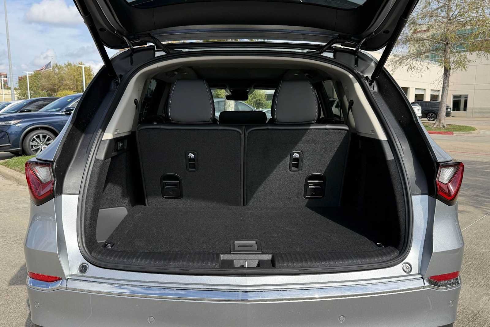 Certified 2026 Acura MDX w/ Technology Package AWD/4WD image 19