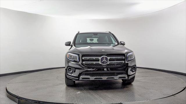 Used 2021 Mercedes-Benz GLB 250 w/ Premium Package image 12
