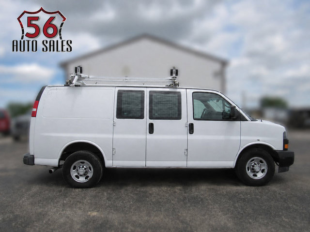 Used 2018 Chevrolet Express 2500 w/ Driver Convenience Package RWD image 1