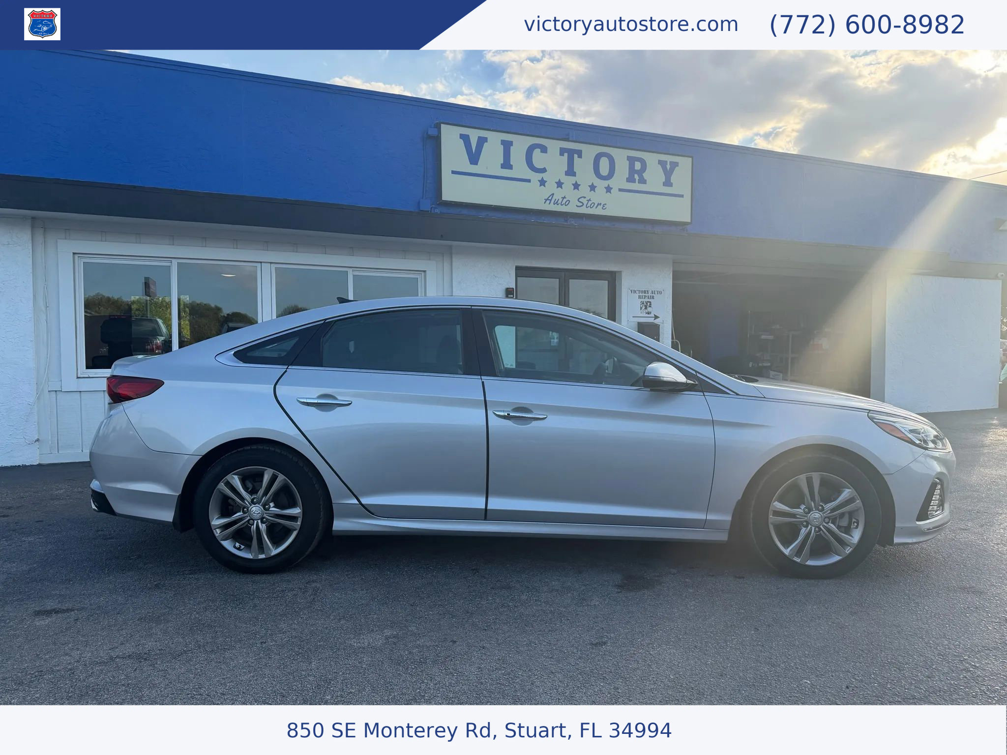 Used 2019 Hyundai Sonata Limited w/ Ultimate Package 04 image 2