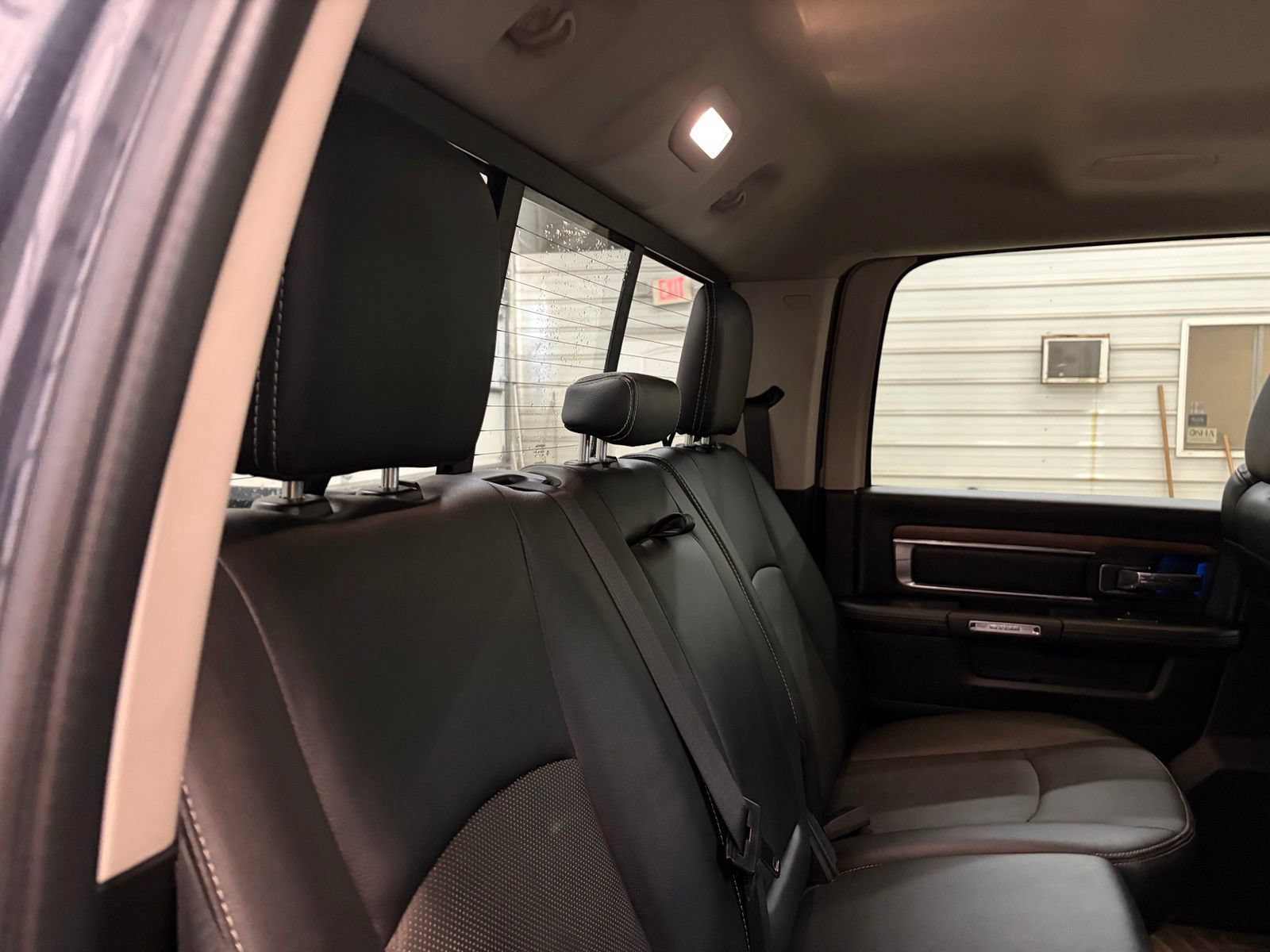 Used 2017 RAM 3500 Laramie AWD/4WD image 33