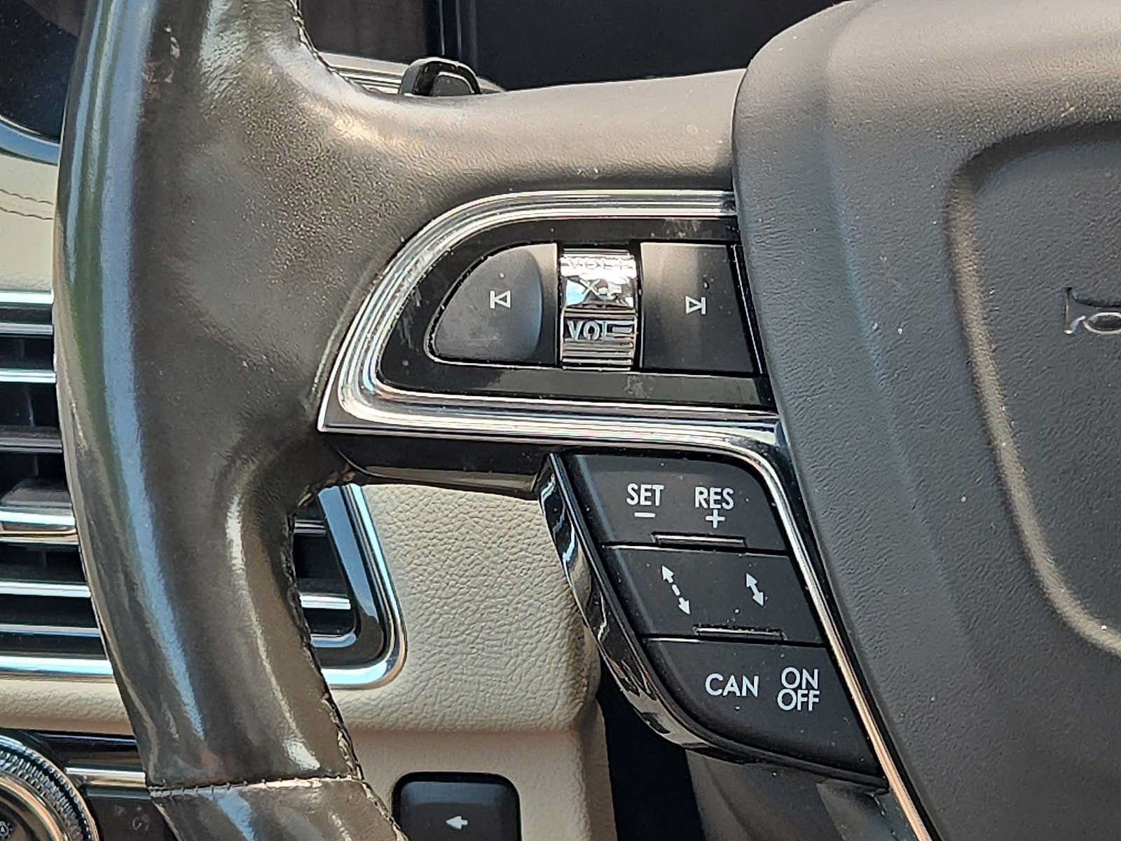 Used 2020 Lincoln Navigator Reserve w/ Luxury Package AWD/4WD image 21