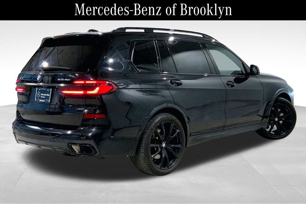 Used 2024 BMW X7 xDrive40i w/ M Sport Package image 12