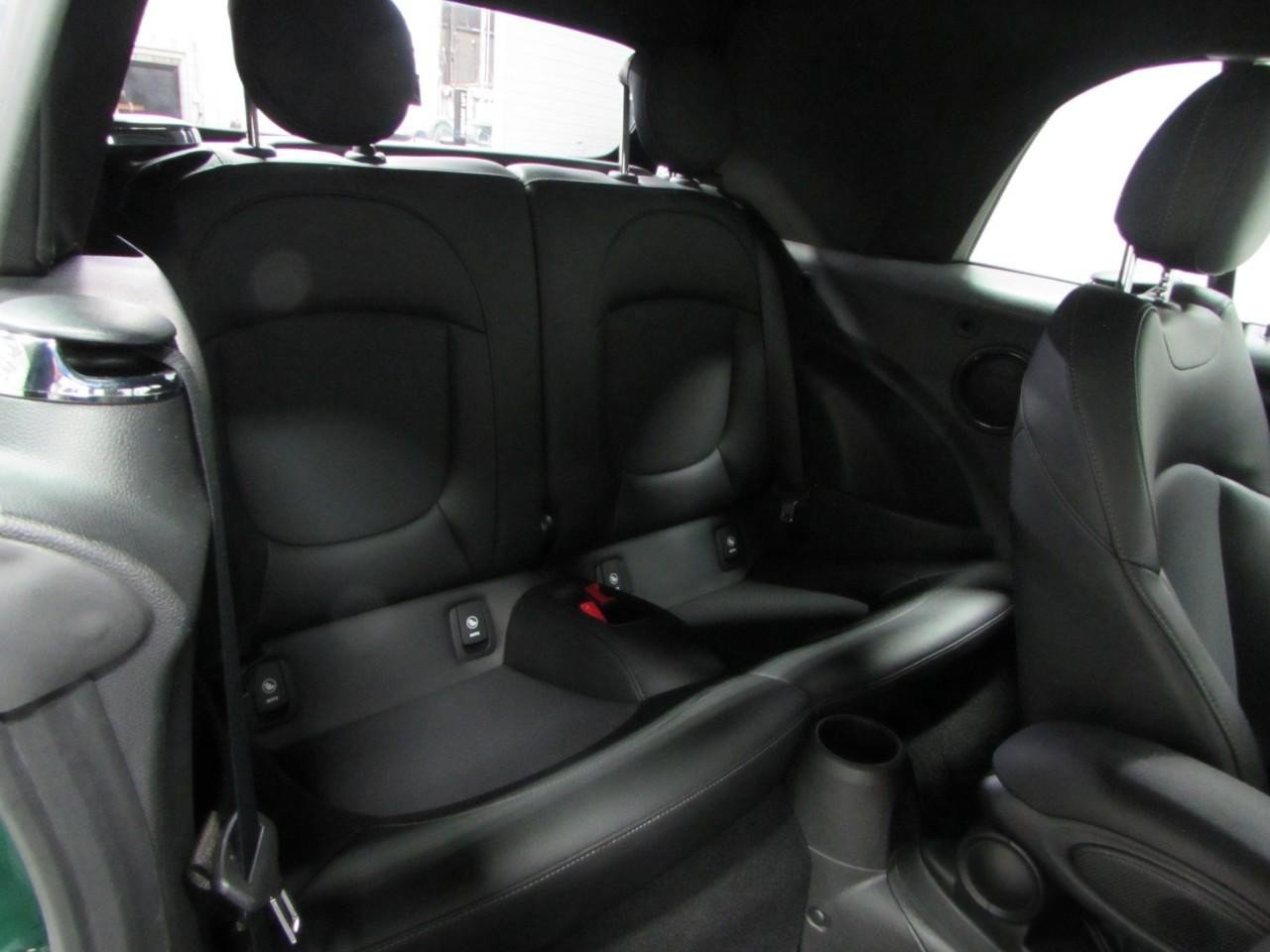 Used 2022 MINI Cooper S w/ Premium Package image 25