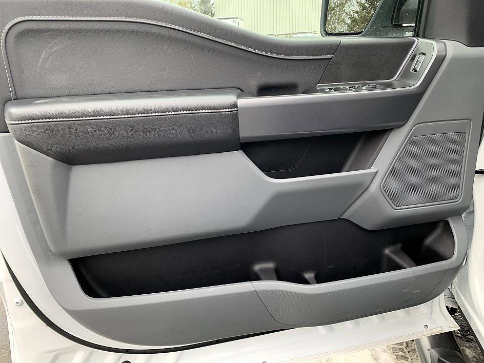 Used 2025 Ford F150 XLT image 9