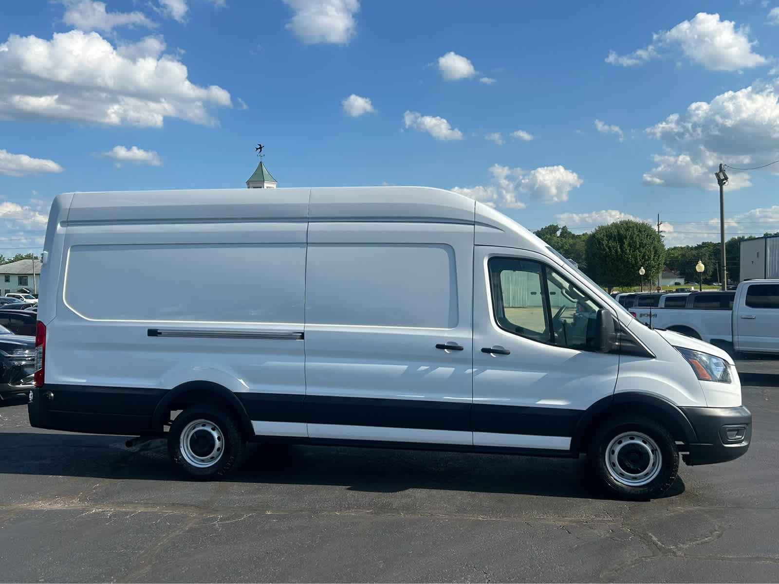 Used 2023 Ford Transit 250 w/ Load Area Protection Package image 4