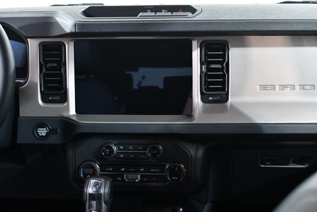 New 2025 Ford Bronco Outer Banks image 9