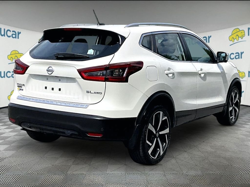 Used 2022 Nissan Rogue Sport SL AWD/4WD image 6