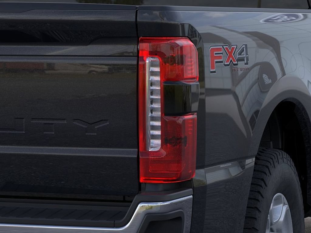 New 2026 Ford F350 XLT w/ XLT Premium Package AWD/4WD image 21
