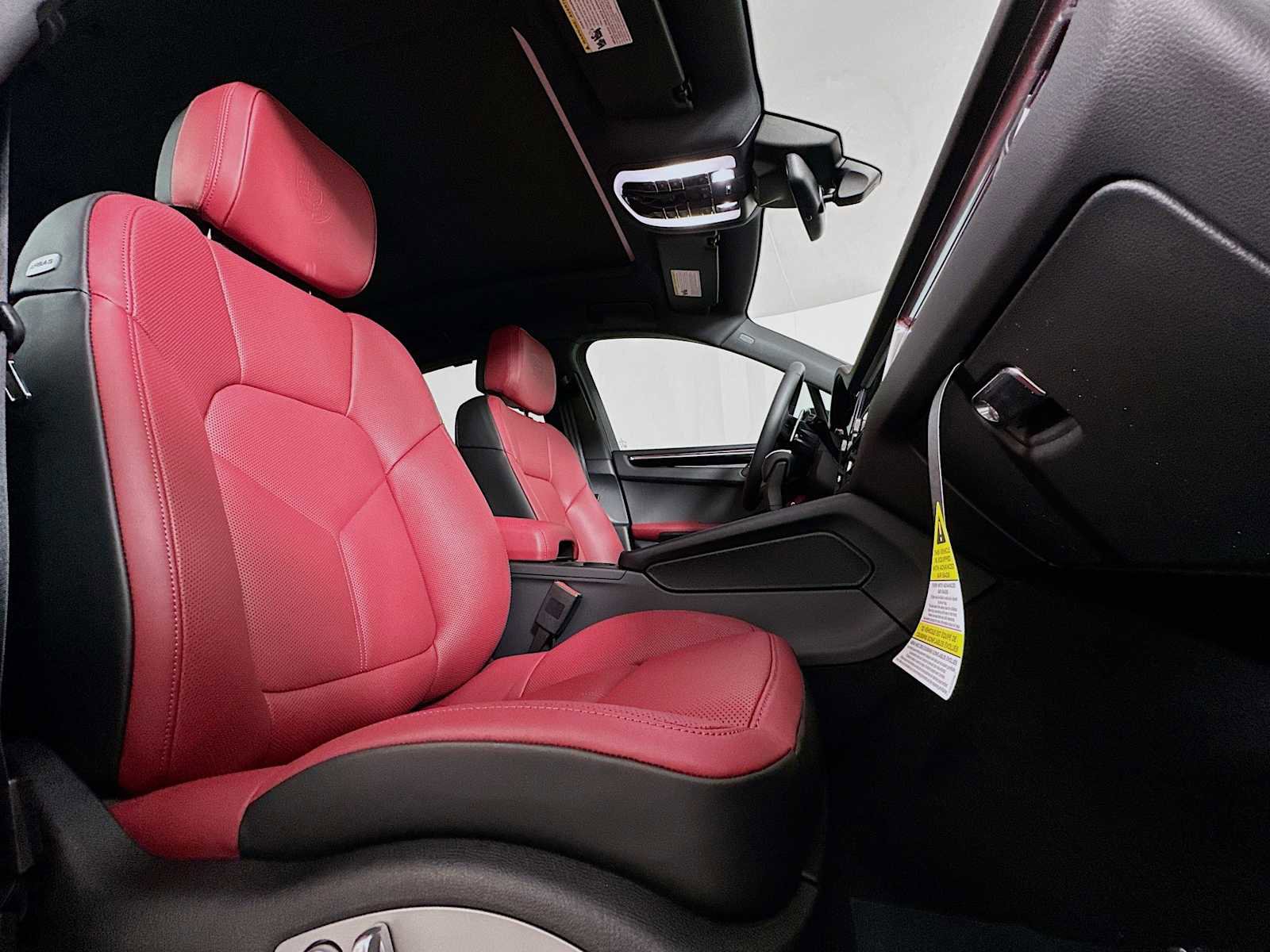 New 2026 Porsche Macan AWD/4WD image 29