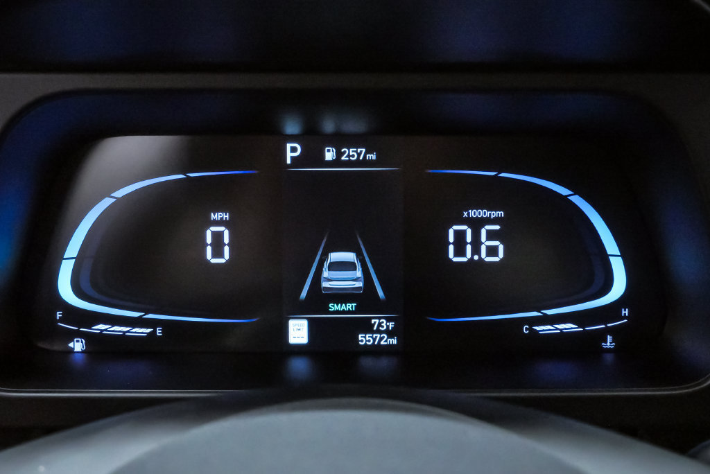 Certified 2026 Hyundai Elantra Sport FWD image 21