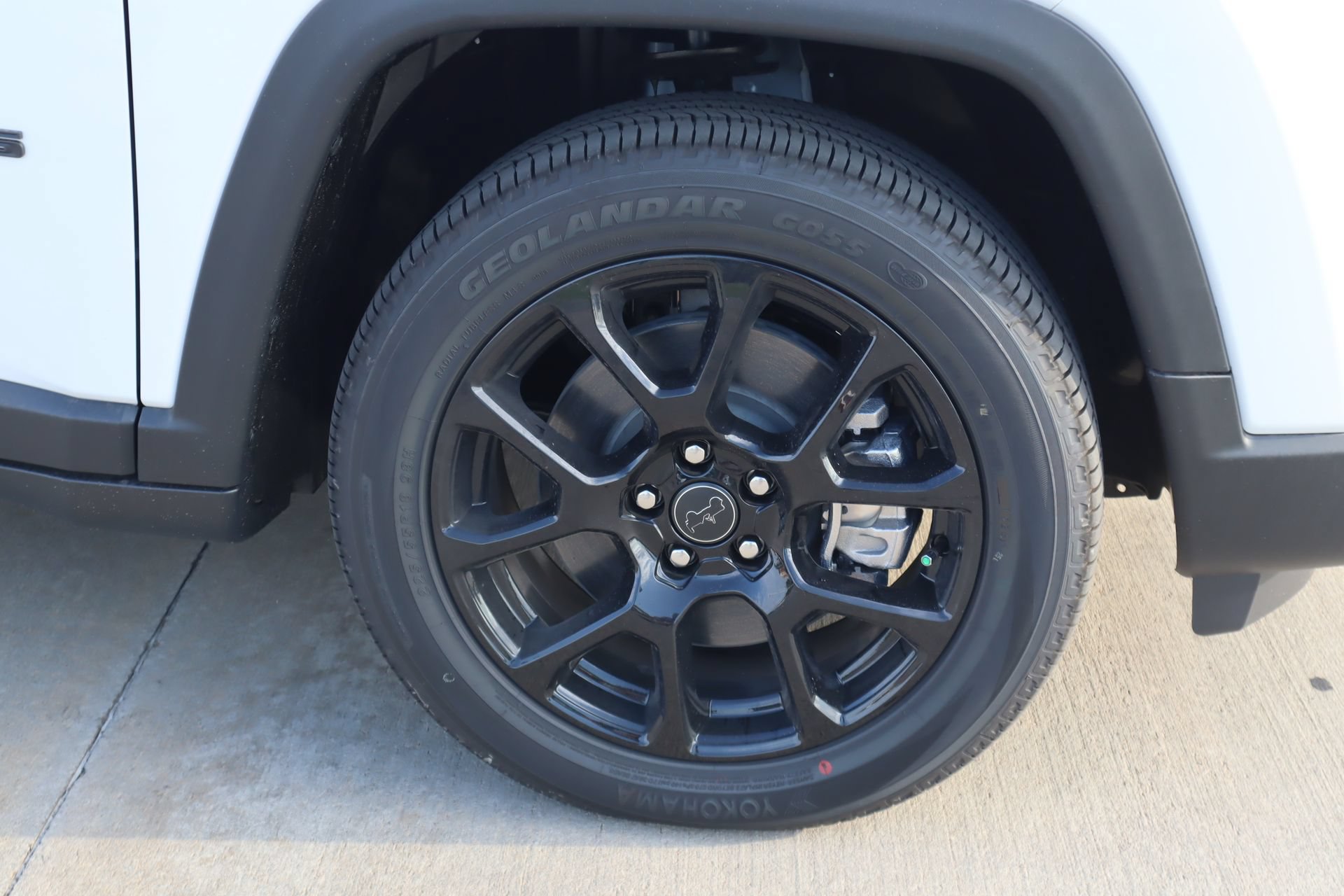 New 2026 Jeep Compass Latitude AWD/4WD image 17