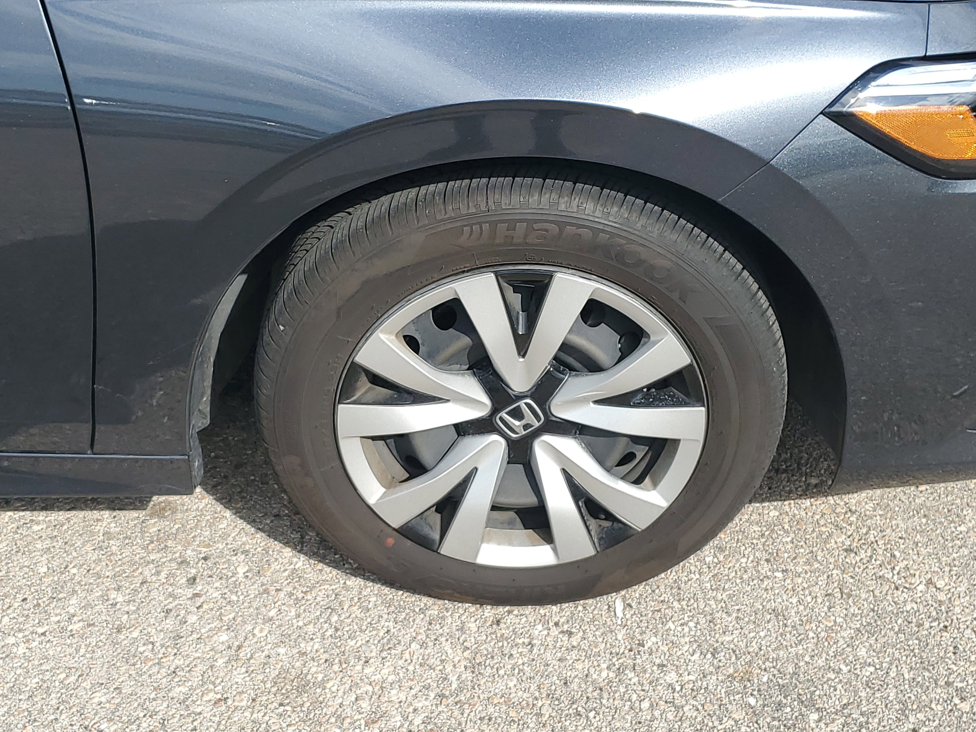 Used 2024 Honda Civic LX image 9