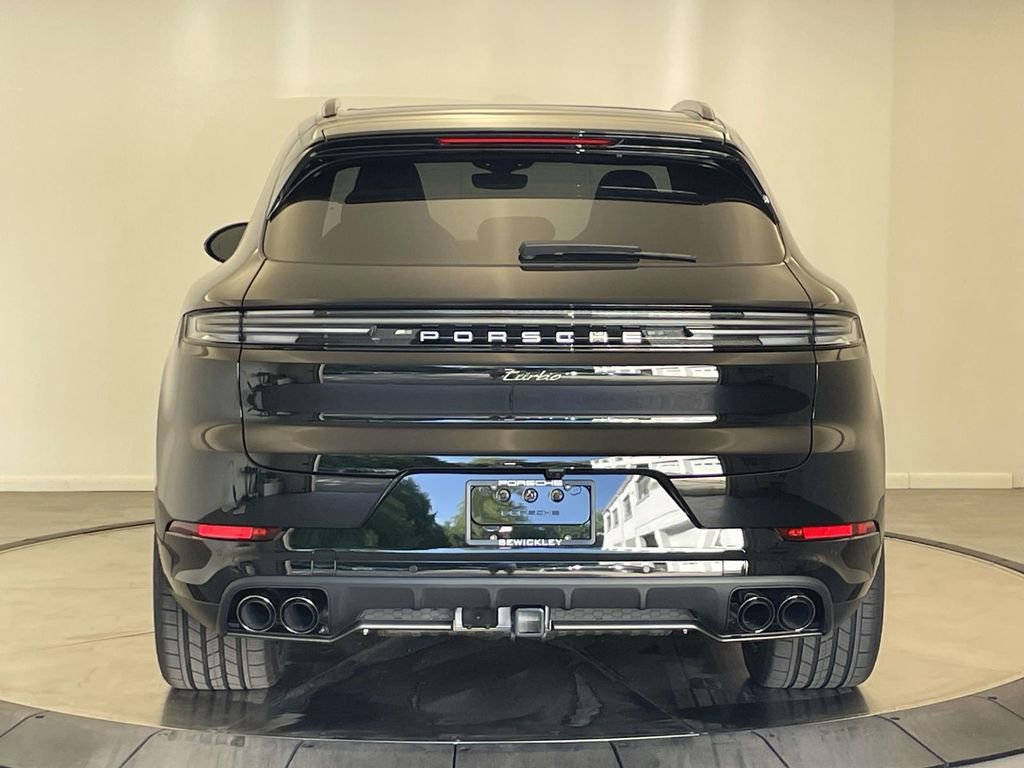 New 2025 Porsche Cayenne Turbo image 6