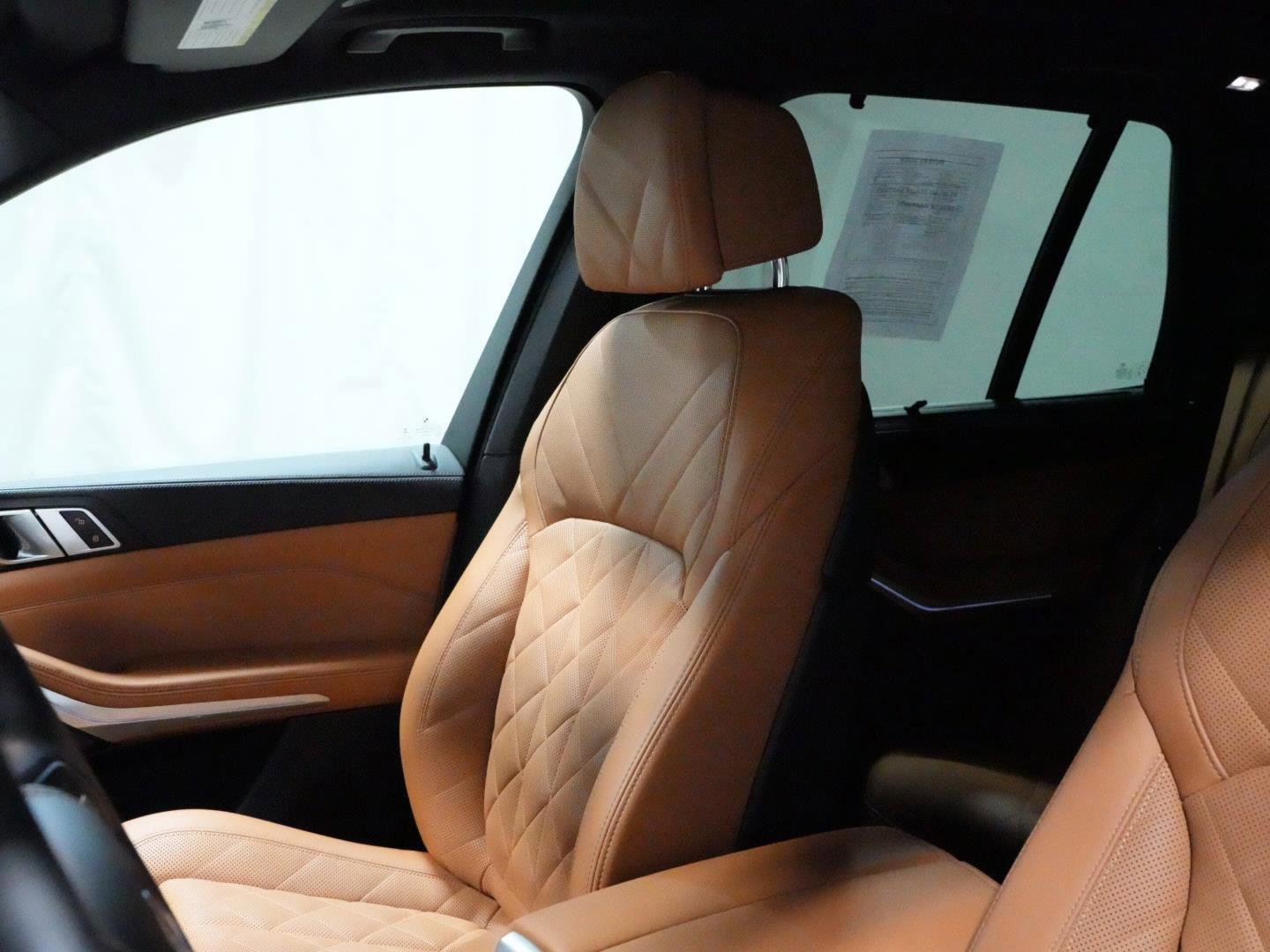 Certified 2024 BMW X5 xDrive40i w/ Premium Package image 32