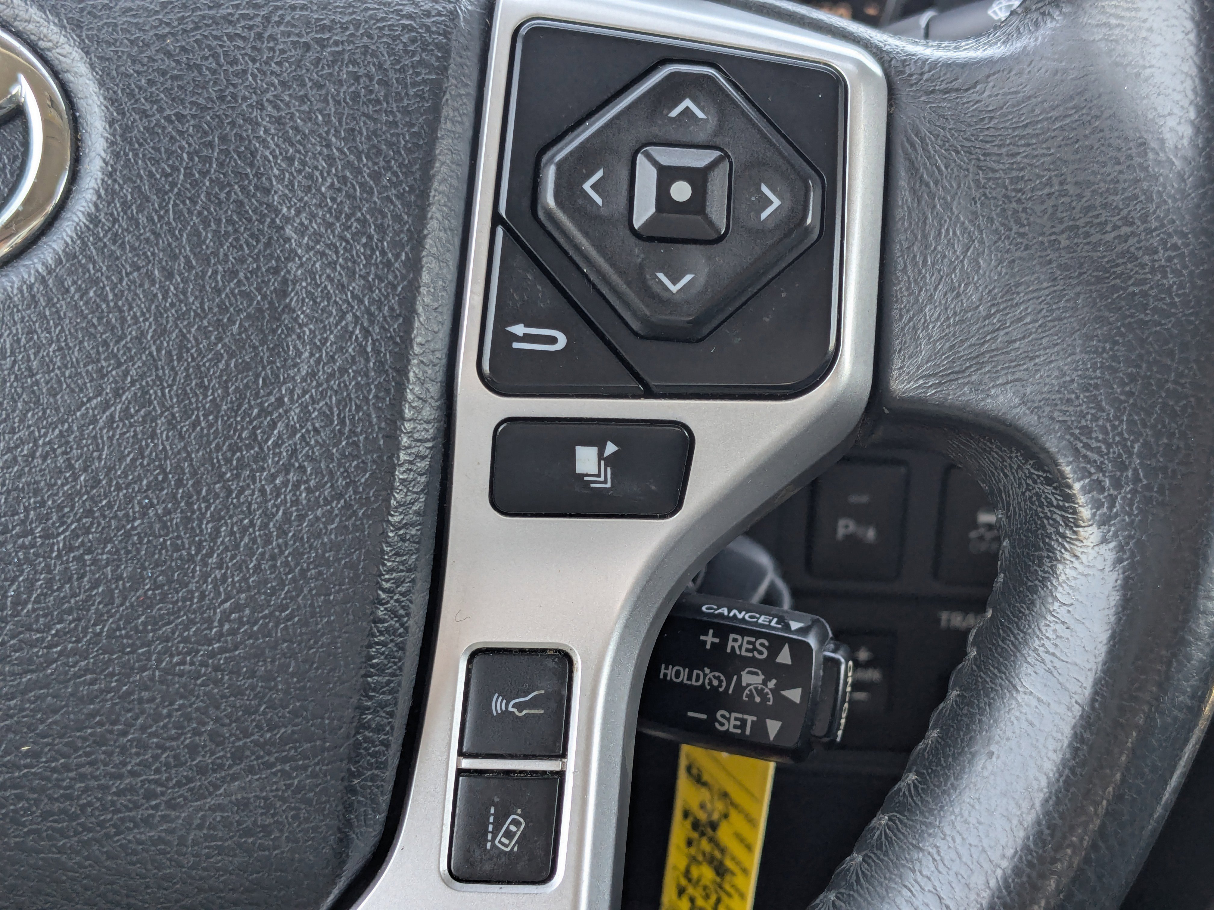 Used 2019 Toyota Tundra Limited w/ Limited Premium Package image 23