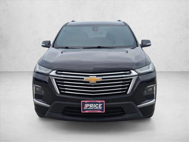 Used 2023 Chevrolet Traverse Premier image 2