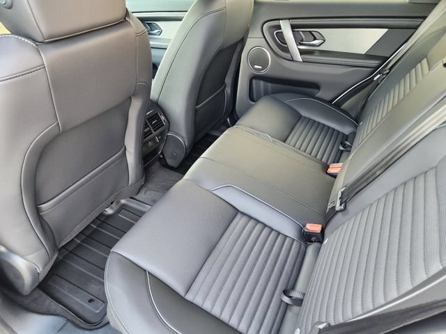 New 2026 Land Rover Discovery Sport Landmark AWD/4WD image 31