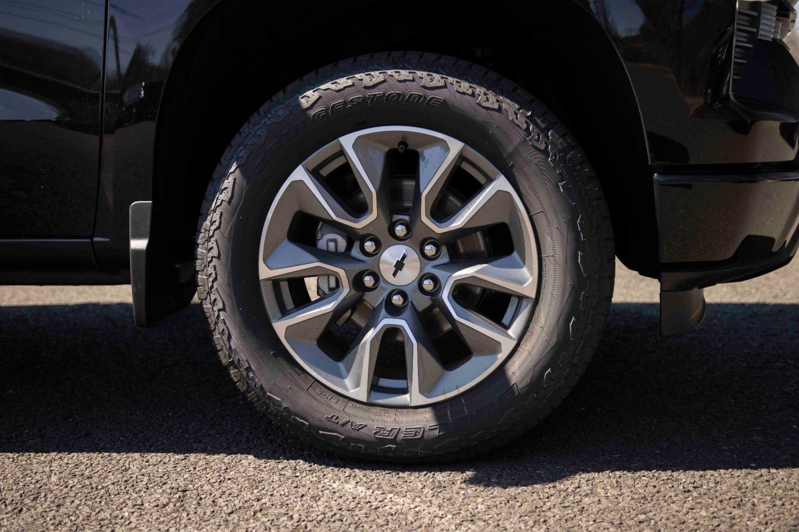 New 2026 Chevrolet Silverado 1500 RST w/ Convenience Package II AWD/4WD image 11
