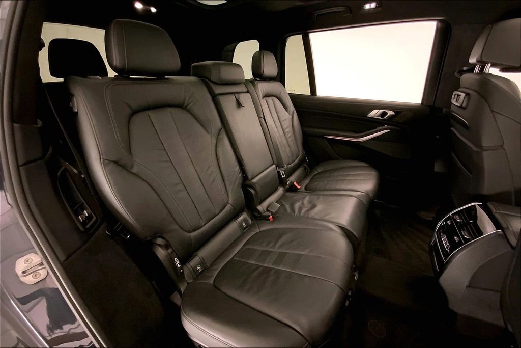 Used 2019 BMW X7 xDrive40i w/ Premium Package image 15