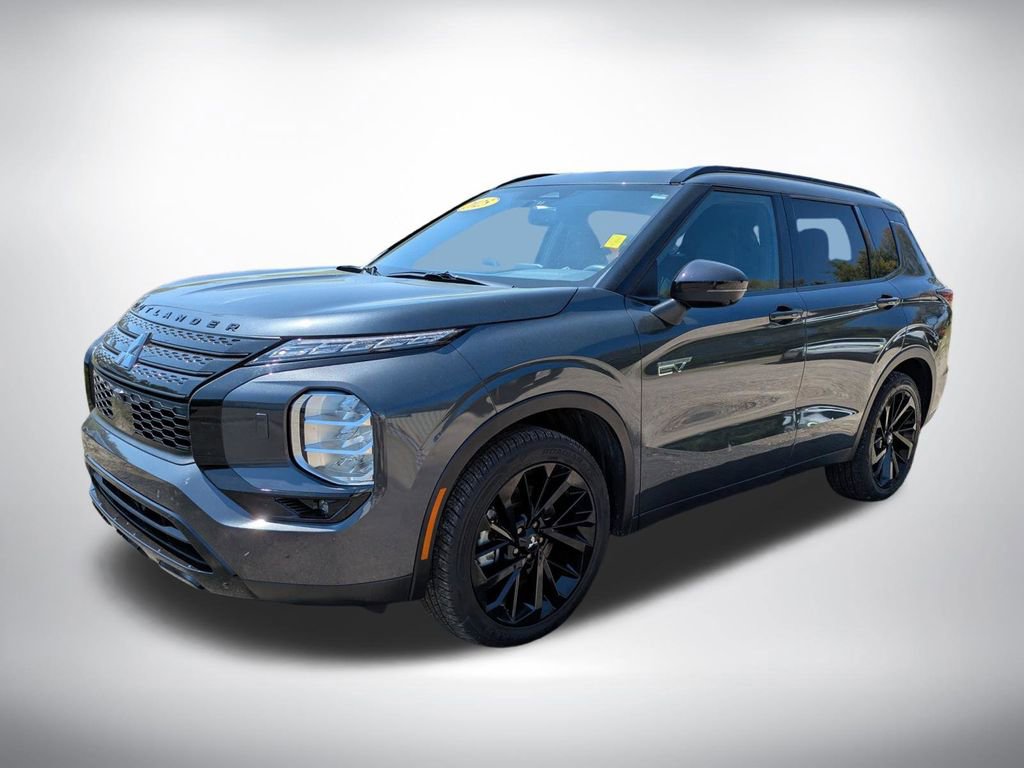 Used 2025 Mitsubishi Outlander SEL image 8