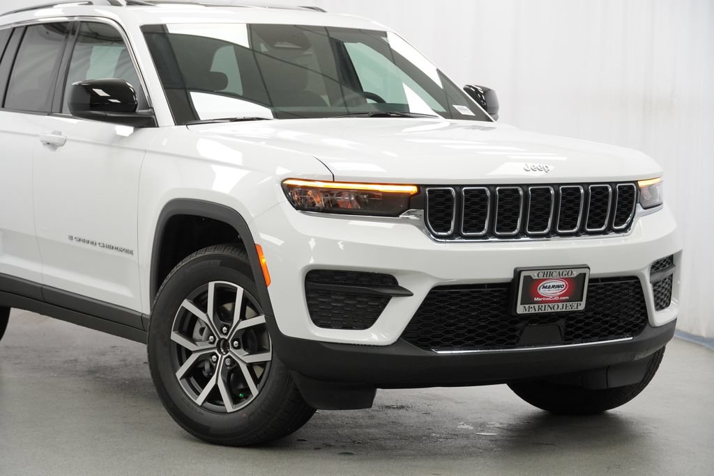 New 2027 Jeep Grand Cherokee Laredo AWD/4WD video 3
